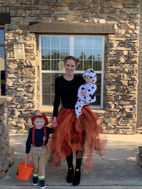 Family Firemen Halloween Costumes, Womens Fire Costume, Firefighter Family Costume Ideas, Fire Family Costume, Toddler Firefighter Costume Diy, Firefighter Family Halloween Costume, Fireman Family Costume, Diy Fire Costume Women, Fire Fighter Family Costume