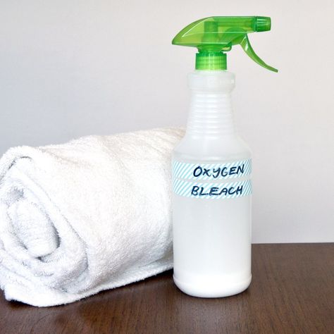 This DIY Oxygen Bleach Spray Costs Pennies to Make Homemade Toilet Bowl Cleaner, Diy Stain Remover, Liquid Oxygen, Mirror Cleaner, Dusting Spray, Oxygen Bleach, Cleaning Stuff, Living Photo, Liquid Laundry Detergent