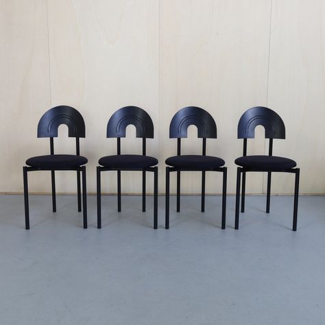 Listed on VNTG.com: 4x Postmodern Dining Chair by Kembo, 1990s | #vntg #vintage Black Metal Chairs, Conference Chairs, Plastic Furniture, Vintage Models, Easy Chair, Metal Chairs, Wooden Crate, Furniture Manufacturers, Postmodernism