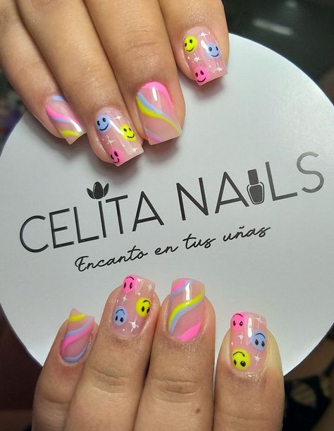 Summer Nails 2023, Kids Nail Designs, Nail Art For Kids, May Nails, Hippie Nails, Simple Gel Nails, Short Nails Art, Pretty Nail Art Designs