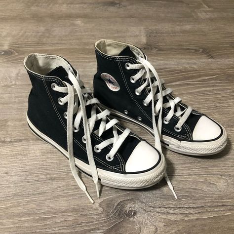 Black hightop converse Dirty Black Converse, Converse Black Aesthetic, Dc Outlaws, Black Converse Aesthetic, Nico Di Angelo Cosplay, Percy Jackson Costume, Black Hi Top Converse, Black Hightop Converse, Nat Scatorccio