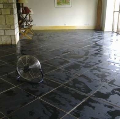 How to Clean Slate Black Slate Floor, Black Slate Tiles, Slate Floors, Slate Tile Floor, Remodel Bathroom Ideas, Organized Bathroom, Black Floor Tiles, Getting The Job, Rubber Tiles