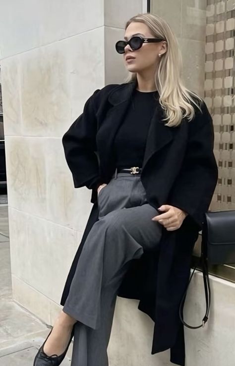 Black White Outfits Classy, All Black Classy Outfits, Chic Black Outfits, Classy Business Outfits, Ballerina Outfit, Professional Outfits Women, Work Chic, Business Casual Outfits For Women, Ootd Inspo