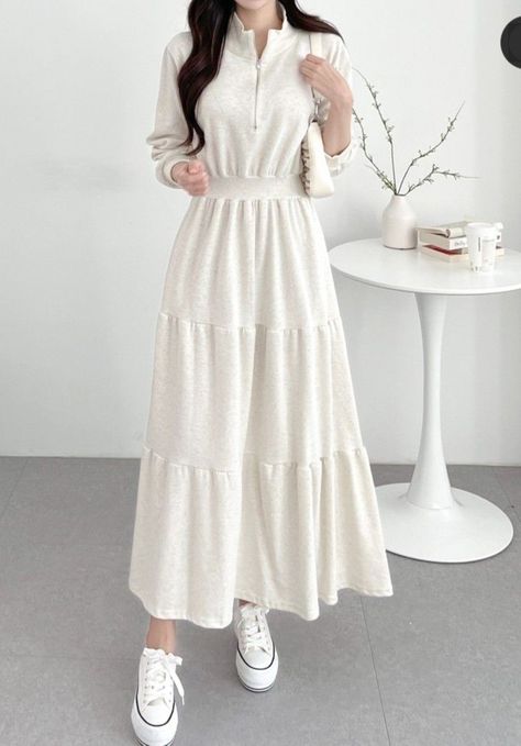 Korean Casual Dresses, Korean Long Dress Outfit, Korean Fashion Dress Casual Outfit Women, Korean Dress Ideas, Korean Summer Dress, Aesthetic Korean Fashion, Long Beach Skirt, Summer Dress Korean, Skirt Outfits Korean