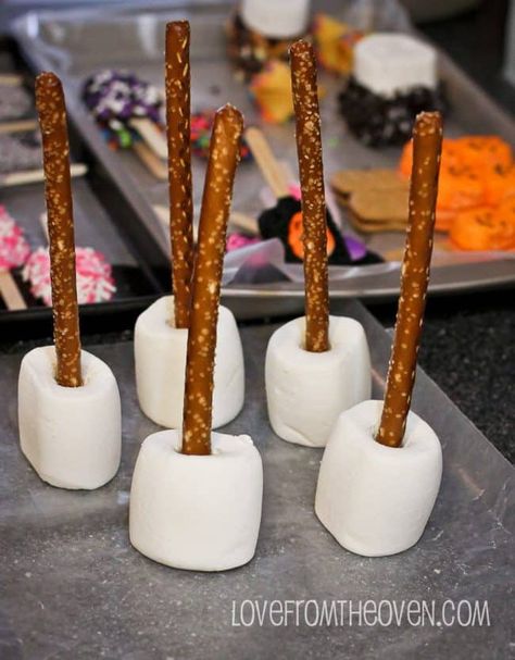 Making Marshmallow Pretzel Pops by Love From The Oven Pretzel Pops, Love From The Oven, How To Make Marshmallows, Camping Theme Classroom, 4th Of July Desserts, Pretzel Rods, Marshmallow Pops, Over The Top, The Oven