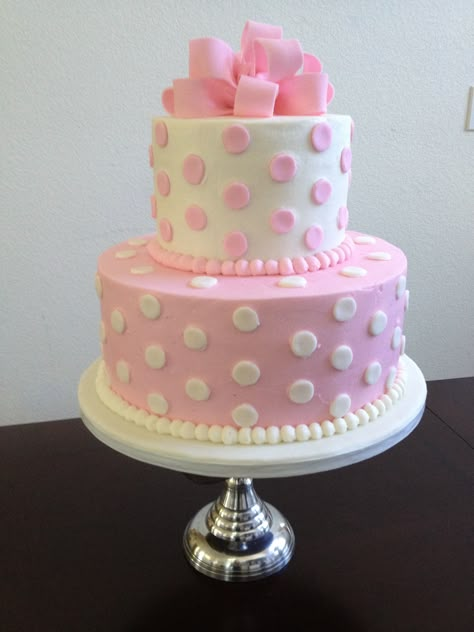 Polka Dot Present Cake - Buttercream with fondant accents. Pink Polka Dot Cake, Polka Dot Cake Ideas, Polka Dot Birthday Cake, Pink Baby Shower Cake, Present Cake, Polka Dot Cakes, Pink Birthday Cakes, Childrens Birthday Cakes, Pink Cake