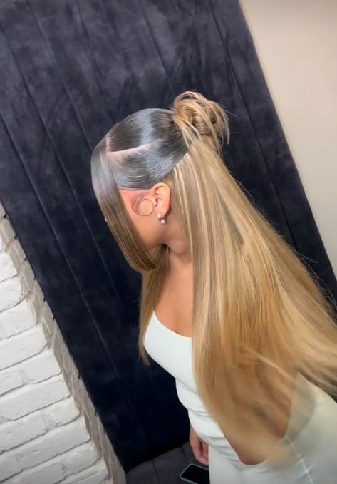 Peekaboo Ponytail, Peekaboo Wig, Blond Ponytail, Quick Weaves, Wig Colors, Braids Hairstyles Pictures, Slick Hairstyles, Hair Laid, Quick Weave