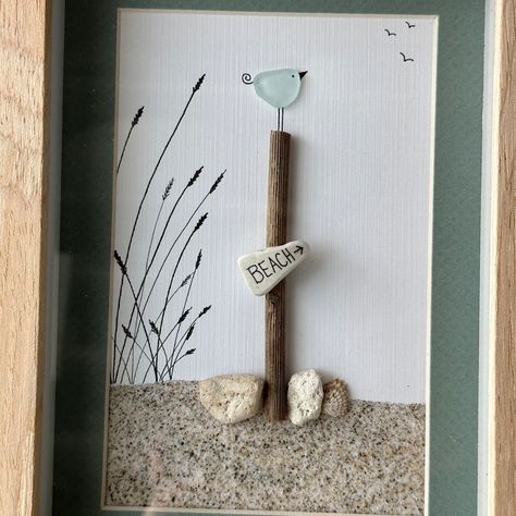 Sea Glass Single Bird Picture Pebble Driftwood Beach Sand Art - Etsy Australia Beach Glass And Driftwood Art, Rock Frames Stone Art, Rock And Sea Glass Art, Beach Finds Art, Beach Glass Crafts Ideas, Seaglass Art On Canvas, Beachglass Art Ideas, How To Make Sea Glass Diy, Sea Glass Pictures Ideas