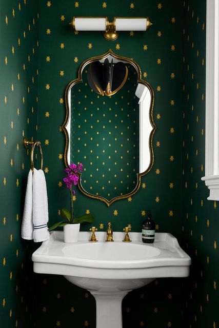 Waterworks on Instagram: "We love this gem of a powder room with our Highgate faucet. Design: @suzannkletziendesign, Photo: @dustinforest #theperfectbath #powderroom #bathroomfaucet" Ceramic Pedestal, Powder Room Wallpaper, Wallpaper Bathroom, Creative Thoughts, Double Bath, Romantic Room, Bathroom Walls, Powder Room Design, Classic Lighting