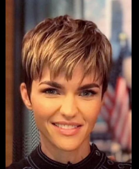 Pixie cut in 2024 | Short hair styles pixie, Short hair pixie cuts ... Demi Moore Short Hair, Pixie Short Hair, Short Hair Pixie, Sleek Short Hair, Nice Hairstyles, Angled Bobs, Bob Pixie, Short Spiky Hairstyles, Short Hair Images