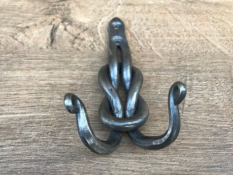 Dad Crafts, Bronze Gifts, Kitchen Hooks, Iron Gifts, Blacksmith Projects, Decorative Wall Hooks, Steel Gifts, Benjamin Moore Colors, Hook Wall