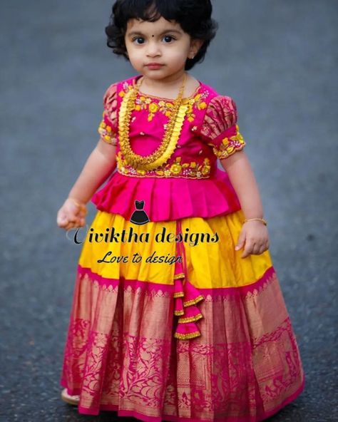 Lehanga Models, Pattu Frocks, Langa Jacket, Pattu Pavadai Designs, Baby Lehenga, Pattu Langa, Magam Work, Cotton Frocks For Kids, Kids Party Wear Dresses