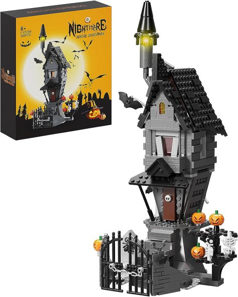 Halloween Lego Sets, Adult Halloween Decorations, Lego Haunted House, Halloween Lego, Lego Halloween, Casa Halloween, Nightmare Before Christmas Halloween, Lego Creative, Cheap Halloween