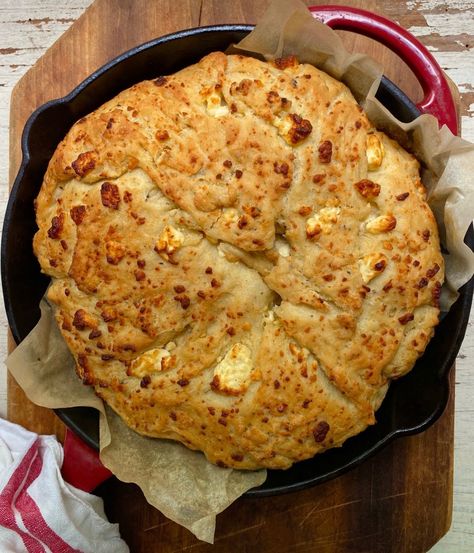 Greek Feta Cheese Bread, Bread With Feta Cheese, Feta Cheese Breakfast Recipes, Greek Feta Bread, Spinach And Feta Bread, Greek Bread Recipes, Recipes Using Feta Cheese, Feta Bread Recipe, Feta Cheese Bread