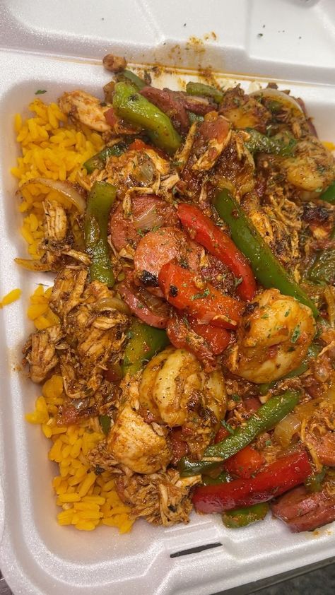 Seafood Boil Rice, Jambalaya Rice, Seafood Rice, Seafood Boil, Food Babe, Good Eat, Food Recepie, Jambalaya, Food Goals