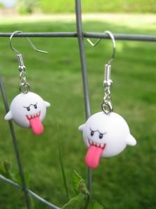 Mario Earrings, Cercei Din Lut Polimeric, Fimo Kawaii, Weird Jewelry, Quirky Earrings, Funky Earrings, Cute Clay, Polymer Clay Charms, Polymer Clay Projects