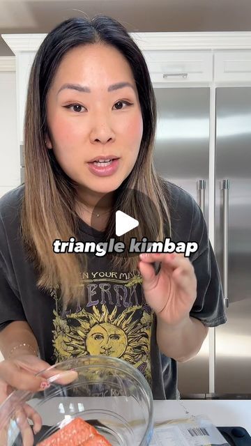 Kat Chao | mix jasmine rice, wild salmon, kewpie mayo, splash of soy sauce, and salt to taste - you dont want the rice too wet bc the rice wont stick... | Instagram Kewpie Mayo, Salmon And Rice, Wild Salmon, Jasmine Rice, Kid Friendly Meals, Salmon Recipes, Korean Food, Japanese Food, Soy Sauce