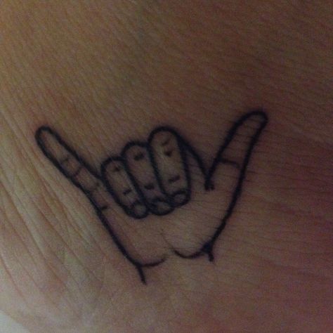 Love my Shaka tattoo! #hangloose Shaka Tattoo Simple, Hang Loose Tattoo, Shaka Tattoo, Surfer Tattoo, Lost Tattoo, Nirvana Tattoo, Hand Tattoo Images, Tattoo Font For Men, Finger Tats