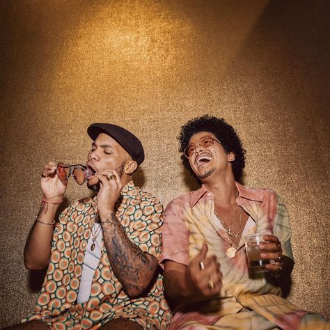 #BrunoMars #AndersonPaak Anderson Paak, Wes Anderson Movies, Wes Anderson Films, Twin Outfits, Vintage Black Glamour, Artist Album, James Brown, Cool Lyrics, Bruno Mars