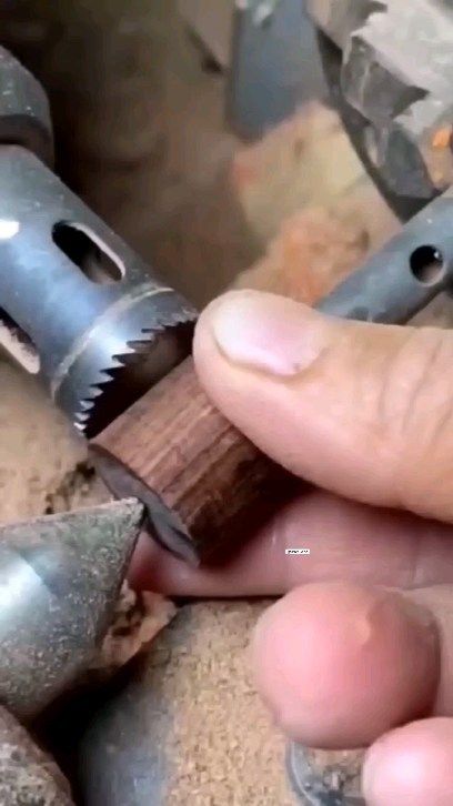 WOODWORKING | CARPENTRY | woodworking.... Dm for credit or removal… | Instagram Woodturning Art, Turning Wood, Desain Pantry, Woodturning Tools, Diy Crafts Life Hacks, Astuces Diy, Carpentry Diy, Wood Shop Projects, Wood Turning Projects