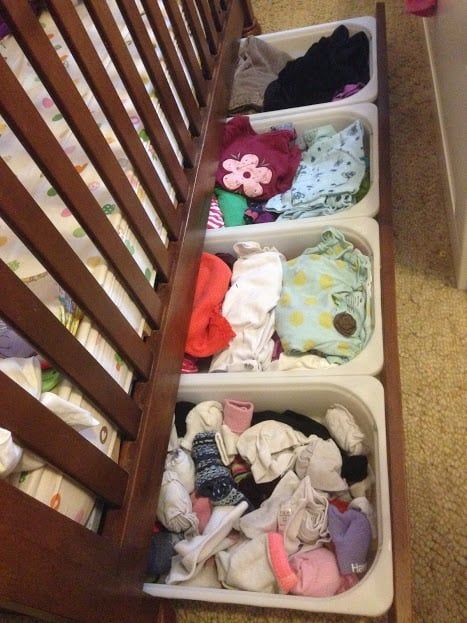 TROFAST Under-crib Drawers - IKEA Hackers Surfer Nursery, Under Crib Storage, Ikea Hack Kids, Nursery Hacks, Ikea Baby, Crib Storage, Crib Organizers, Baby Nursery Storage, Baby Clothes Storage