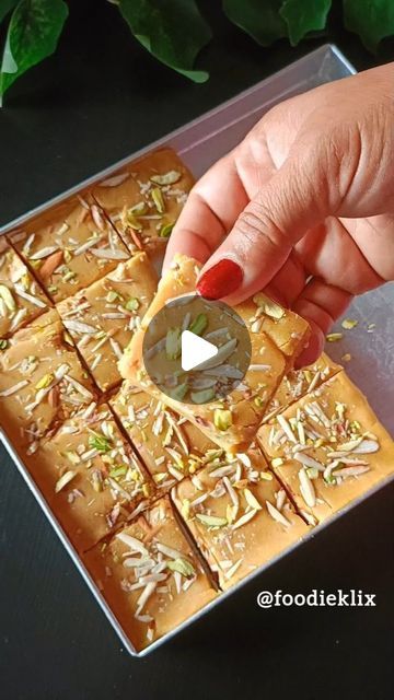 Instant Sweet Recipes Indian, Chana Recipe, Mumbai Food, Interesting Recipes, Videos Cooking, Special Desserts, Healthy Sweets Recipes, Indian Sweets, Cooking Recipes Desserts