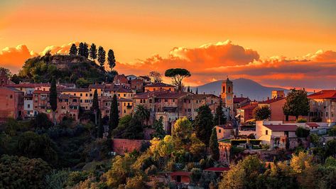 Pisa - Italien Italy Countryside Aesthetic, North Italy Aesthetic, Northern Italy Aesthetic, Summer In Italy Aesthetic, Italy Villages, Italy Countryside, 2k Wallpaper, Toscana Italia, Italy Landscape