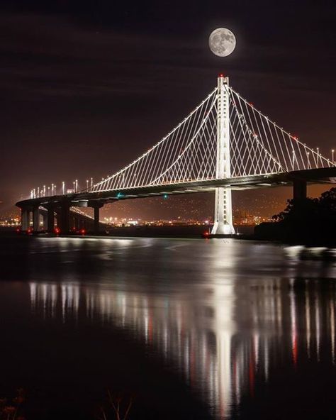 New Bay Bridge Span Golden Gate Bridge Wallpaper, Oakland Bay Bridge, South Sumatra, Dubai Frame, Bridge Wallpaper, Gate City, Famous Bridges, European Castles, Living In San Francisco