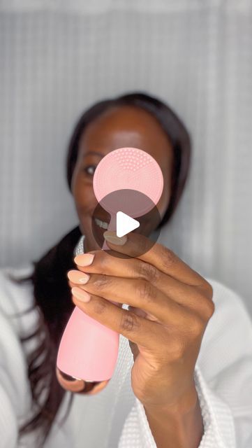 Folake Bolatiwa on Instagram: "I love everything about the PMD Clean by @pmdbeauty and am happy to share my experience! 

The PMD Clean, with its unique antibacterial silicone, is a skincare product for all skin types, especially sensitive skin. 

The benefits: 
The PMD Clean is built with ultra-hygienic silicone
It’s waterproof, and you can use it in the shower
Minimize the appearance of blackheads 
Diminish blackheads 
Reduce the appearance of pores 
Decrease blemishes 
Reduce oil congestion 
Deeper absorption of skincare products 
Deep, daily cleanse

After I washed my face, I noticed how tight, firm, and clean my face felt. It will reduce my pores and breakouts and help me continue a healthy, effective skincare routine. 

I highly suggest this product for your everyday skincare routine Everyday Skincare Routine, Everyday Skin Care Routine, Everyday Skincare, Skincare Product, Effective Skin Care Products, All Skin Types, Blackheads, Skincare Routine, Skincare Products