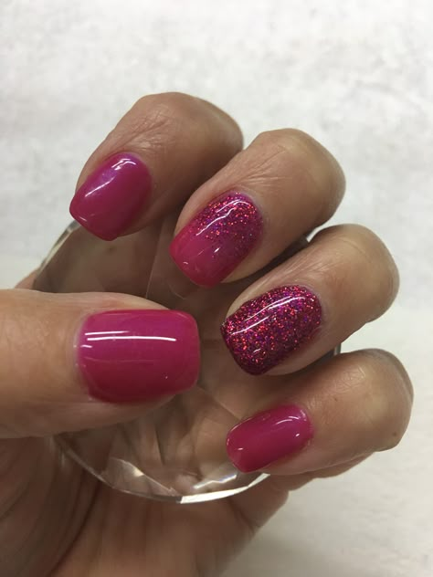 OPI Pompeii Purple & Hologram Fuchsia Glitter Gel Nails Berry Color Nails Designs, Berry Pink Nails Design, Glitter Vacation Nails, Fuscia Nails Design, Magenta Nails Design Glitter, Fuchsia Pink Nails, Magenta Gel Nails, Magenta Nails With Glitter, Raspberry Pink Nails