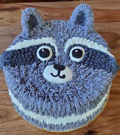 Raccoon Cake, Wilton Decorating Tips, Birthday Picnic, Cake Stuff, Third Birthday, First Bday, Food Dessert, My Birthday, Decorating Tips