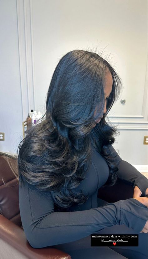 Sew In Aesthetic, Blowout Sew In, Middle Part See In Leave Out, Long Weaves, Twisted Hair, Mode Hippie, Quick Weave Hairstyles, Hair Appointment, Dope Hairstyles