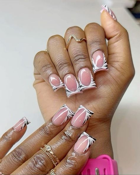 Acne Fashion, Tapered Square Nails, Duck Nails, Glamour Nails, Colored Acrylic Nails, French Acrylic Nails, Glamorous Nails, Short Square Acrylic Nails, Animal Print Nails