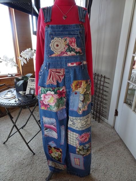 Painted Overalls, Cowgirl Festival, Hobby Trains, Creative Clothes, Boho Jeans, Jeans Overall, Recycled Fashion, Jean Overalls, Upcycled Fashion