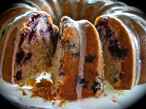 Huckleberry Recipes, Blueberry Yogurt Cake, Tube Cake, Blueberry Cake Mix, Blueberry Yogurt, Buckwheat Cake, Bundt Cake Pan, Lemon Glaze, Yogurt Cake