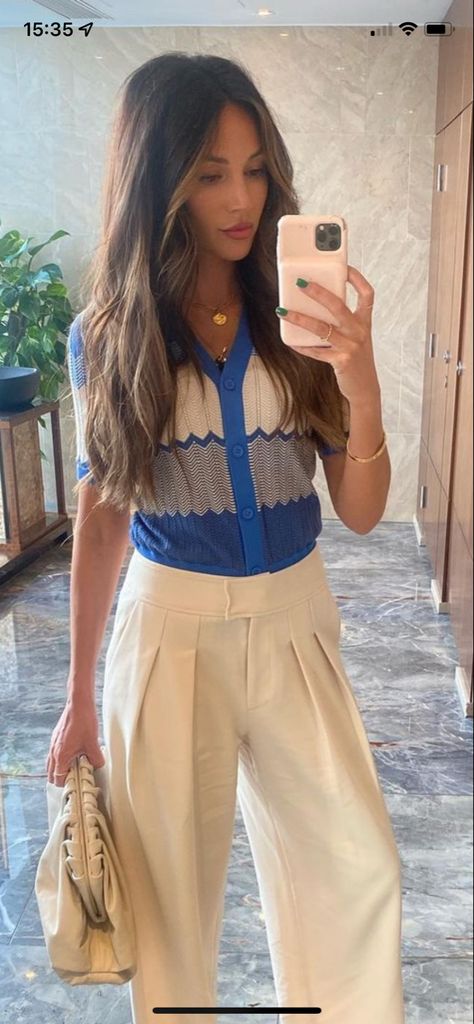 Michelle Keegan Hair, Michelle Keegan Style, Dark Brunette Hair, Dark Brunette, Michelle Keegan, Brunette Woman, Hot Hair Styles, Hair Envy, Brunette Hair