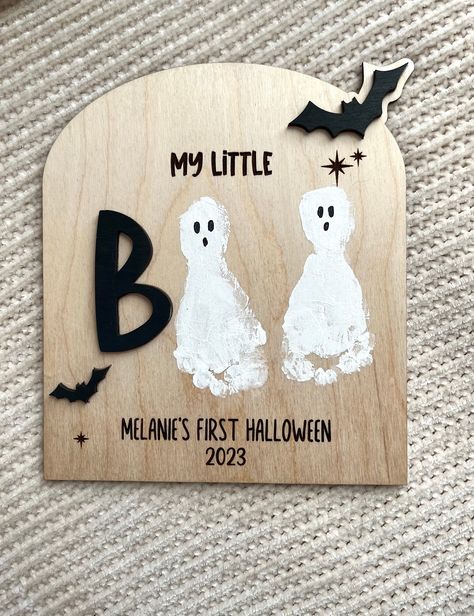 "The perfect keepsake for your baby's first Halloween!  Paint is not included with the sign.  Please provide name of baby in the personalization field. Sign will say \"My Little\" at the top and \"First Halloween, 2023\" at the bottom. If you would like any changes, please include that in the personalization field.  This listing is for one personalized DIY sign. Wood grain may slightly vary due to the nature of the product.  Please send me a message if you have any questions!" Fall Craft Newborn, Fall Baby Decorations Diy, Crafts For Babies Halloween, Fall Crafts With One Year Old, Baby Halloween Paint Crafts, Halloween Baby Art Foot Prints, Babys First Halloween Crafts, Baby’s First Halloween Project, Newborn Halloween Painting