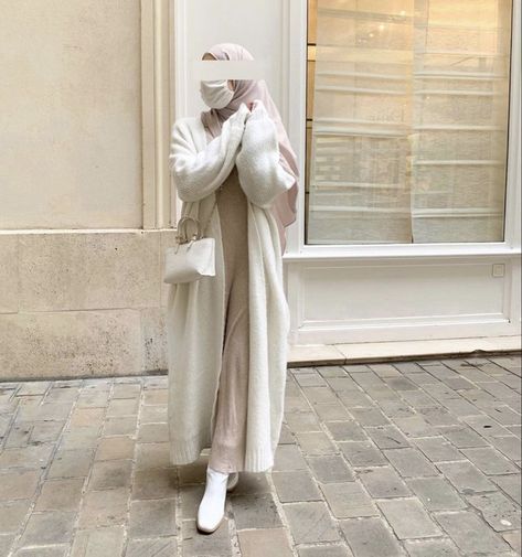 Cardigan Abaya Hijab Outfit, Long Cardigan Outfit Hijab, Muslim Winter Outfits, Outfit With Long Cardigan, Mango Heels, Long Cardigan Outfit, Outfit Muslim, Islamic Modest Fashion, Cream Outfit