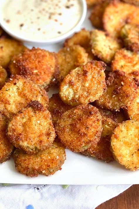 Super Easy and Spicy Fried Pickles | "I had fried pickles before and they were really salty. This is the best recipe out there hands down!!!" #appetizers #appetizerrecipes #appetizerideas #apps #entertaining Cheesy Fried Pickles, Spicy Late Night Snack, Buffalo Wild Wings Fried Pickles Recipe, Spicy Fried Pickles, Low Carb Fried Pickles, Snacks Late Night, Easy Fried Pickles, Catering Appetizers, Fast Snacks