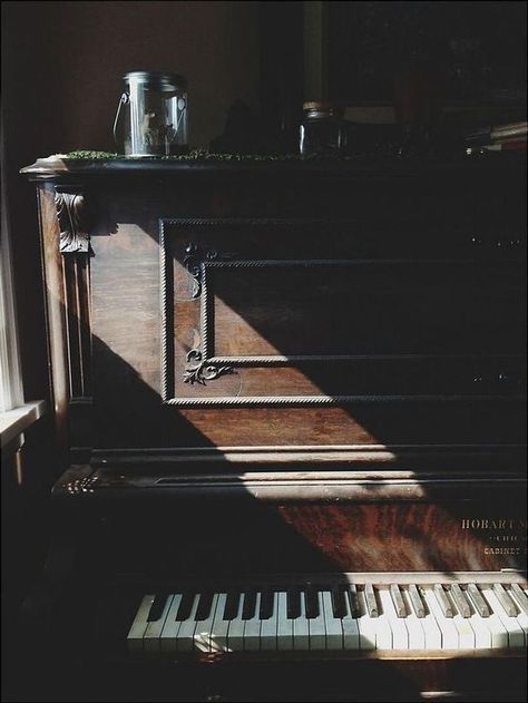 Piano Wallpaper, Piano Aesthetic, Old Piano, Old Pianos, Into The West, Dark Academia Aesthetic, Music Aesthetic, Academia Aesthetic, Stardew Valley