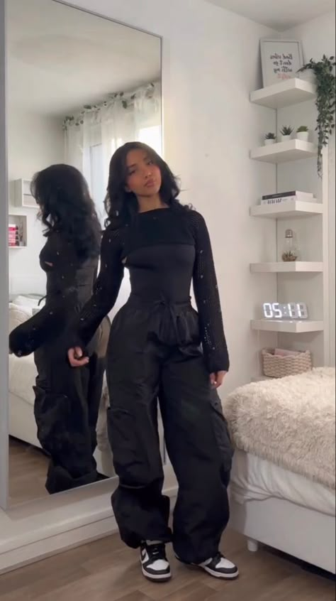 Kylie Jenner Outfits Aesthetic, Black Hoodie Winter Outfit, Cute Streetwear Outfits Winter, Baddie Outfits Casual Street Style Swag Winter, Balenciaga Inspired Outfit, Modest Winter Outfits Aesthetic, Streetwear Fashion Women Fall 2023, Modest Outfit Ideas Winter, Outfits When Your On Your Period