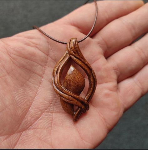 Necklace like this but make it more bramble-like and the center replaced with a water droplet Necklace Reference, Wood Jewerly, Woodcarving Ideas, Wood Jewelry Diy, Special Gifts For Him, Simple Wood Carving, Wood Jewelery, Wood Craft Projects, Wood Carving Designs