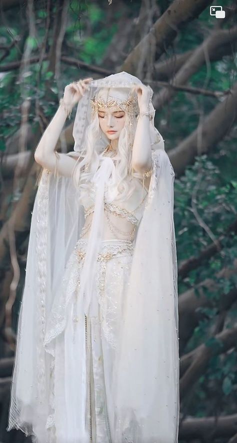 Chinese Princess Dress, Elf Cosplay, Goddess Outfit, Fairy Cosplay, Chinese Princess, Fair Outfits, Ethereal Dress, Angel Outfit, Elf Clothes