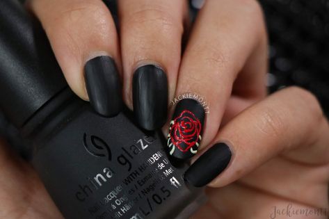 Rose Design Nails Acrylic, Rose Nails Acrylic Art Designs, Simple Rose Nails, Black Nails With Red Roses, Rose Design On Nails, Simple Rose Nail Art, Rose Nail Design Flowers, Rose Design Nail Art, Black Nails With Roses