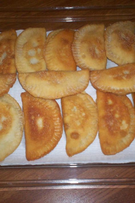 Fried Apple Pies Fried Sweet Potato Pies Recipe, Fried Pies Recipe, Fried Hand Pies, Fried Apple, Pumpkin Filling, Fried Apple Pies, Pie Dough Recipe, Apple Dishes, Pies Recipes