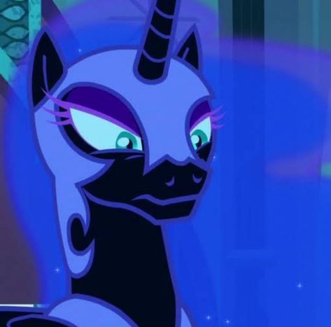 Nightmare Moon Icon, Mlp Villains, Moon Icon, Nightmare Moon, Mlp Characters, Moon Princess, Mlp Fan Art, Princess Celestia, Princess Luna