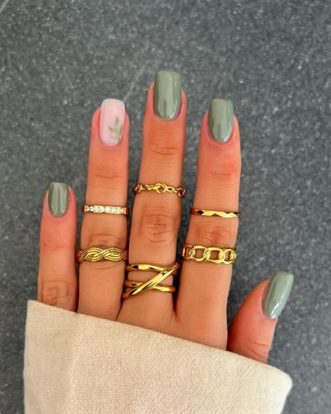 Short Fall Nail, Olive Nails, Checkered Nails, Simple Fall Nails, September Nails, Fall Manicure, Short Gel Nails, Fall Nail Trends, Fall Gel Nails