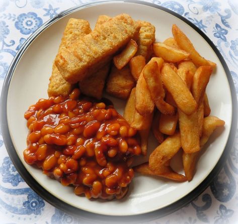 Fish Fingers And Chips, Ez Recipes, Meal Board, Uni Meals, Fish Fingers, Potato Waffles, British Dishes, The English Kitchen, Fish Finger