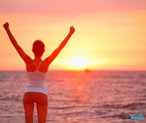 11 things successful people always do (but never talk about) - Hack Spirit Beautiful Beach Sunset, Melt Belly Fat, Breast Surgery, Yoga Help, Body Detox, Power Of Positivity, Sport Motivation, Happy Women, Health Goals