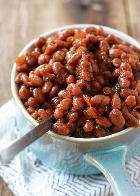 Crock-Pot-Vegetarian-Boston-Baked-Beans-5 Crockpot Vegetarian, Vegetarian Baked Beans, Slow Cooker Baked Beans, Beans With Bacon, Baked Beans With Bacon, Bbq Beans, Boston Baked Beans, Beans Vegetable, Vegan Slow Cooker